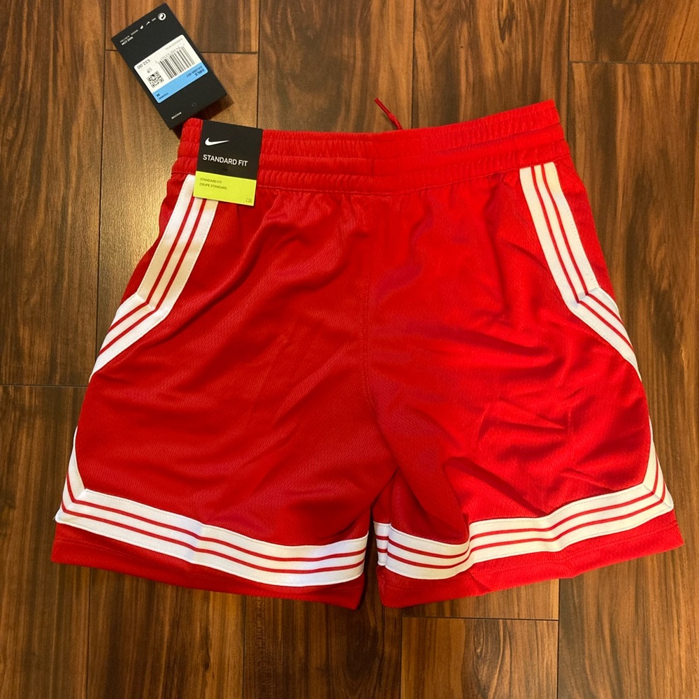 Girls Nike Fly Crossover Shorts - Picture 2 of 4